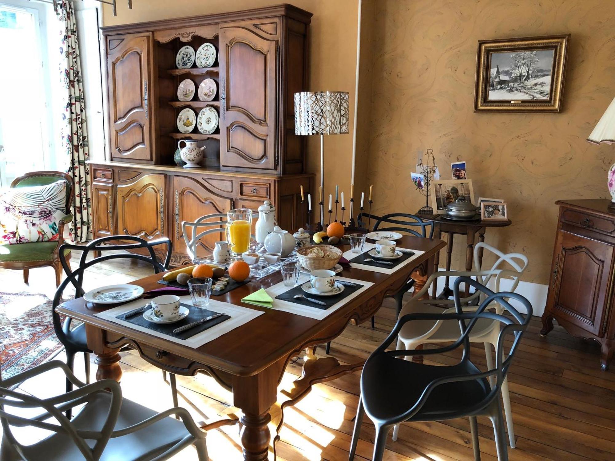 Un Air Moulinois Acomodação com café da manhã Moulins  Quarto foto